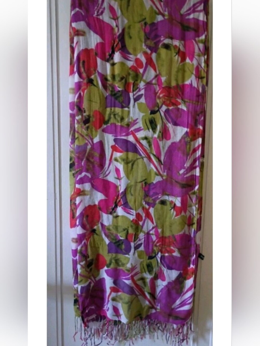 Apt. 9 Bright Floral Print scarf in Pink, Green & White